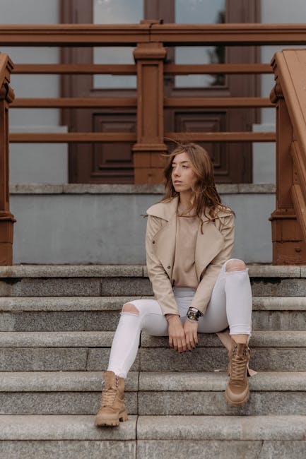 Manifesti mortuari e sit-in davanti ai cancelli: i genitori di una scuola a Napoli denunciano la paralisi gestionale