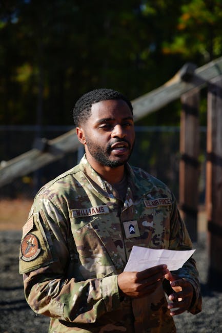 Ufficiale dell'Air Force USA con documenti: implicazioni per GPS supplenze 2026/2028, riserva e precedenza nell'attribuzione incarichi.