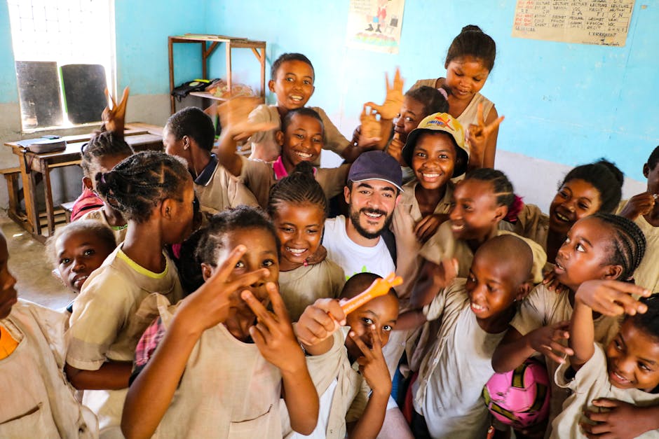 Maestro aggredito da gruppi di giovani: la scuola si costituisce parte civile