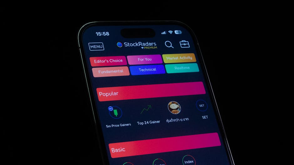 App StockRadars su smartphone per analisi finanziaria e calcolo della circonferenza nel trading online, strumenti e dati