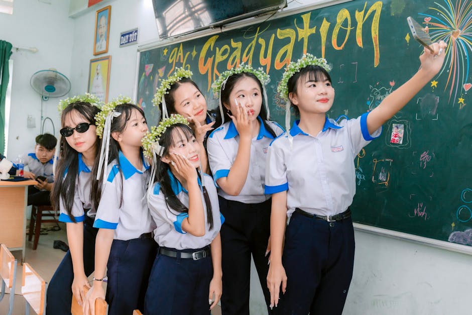 Ritardo in classe per selfie diventato virale: cosa deve fare la scuola