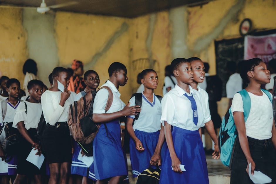 Studente transgender umiliato a Roma: sindacati e studenti chiedono l'estensione della carriera alias in tutte le scuole