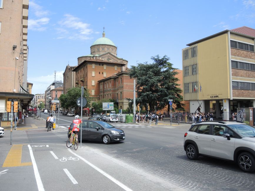 Scuole aperte in Emilia Romagna dal 31 agosto: un'analisi pratica per dirigenti e famiglie