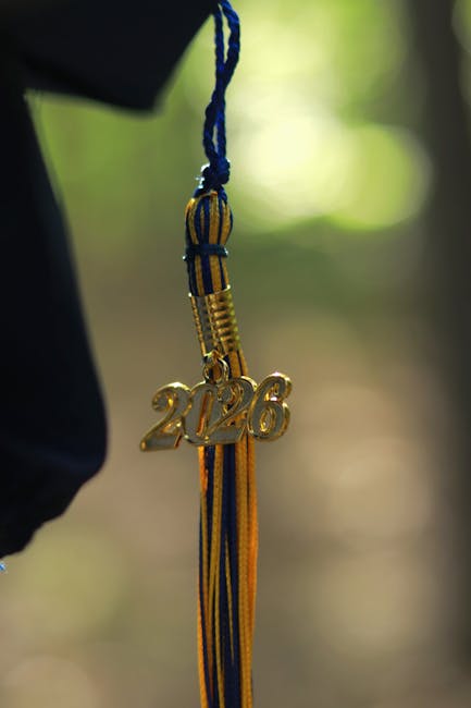 Maturità 2026: l’ammissione resta lo scoglio chiave; al Sud brillano i 100 e lode, al Nord i voti minimi restano la norma