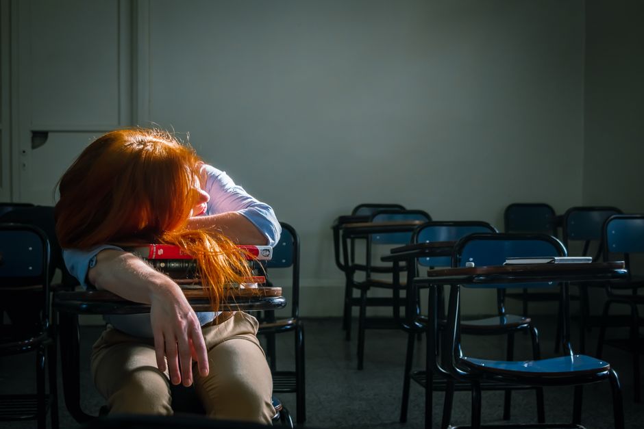 L'emergenza del burnout scolastico e la prospettiva della pensione a 70 anni: il grido d'allarme del comparto istruzione