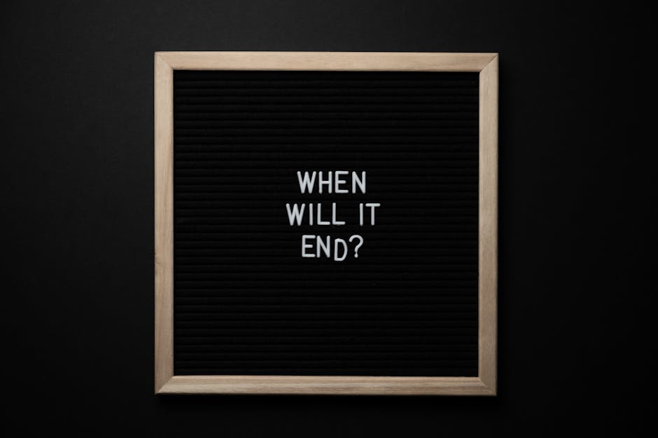 Quando finisce il turno al seggio, la lavagna resta piena di speranza: l’augurio dei Carabinieri ai bambini