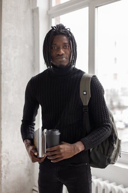 Caduta da una finestra del terzo piano scolastico: alunna grave in ospedale in codice rosso