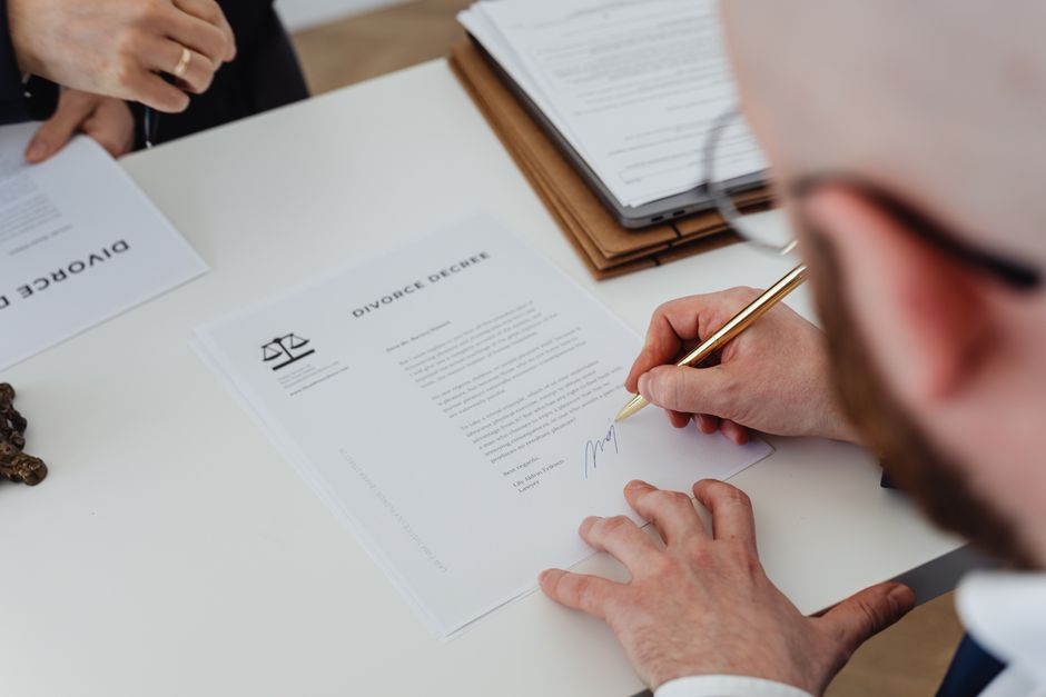 Firma definitiva parte economica Contratto 2025–27: ecco gli aumenti e gli arretrati per docenti e ATA