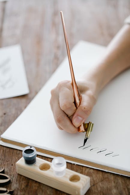 Calligrafia artistica con pennino e inchiostro: espressione creativa e sviluppo delle capacità motorie fini nell'educazione musicale