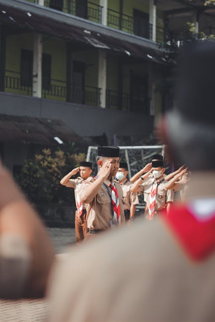 Percorsi di Formazione Scuola Lavoro: un dispositivo pedagogico per l’identità adolescenziale