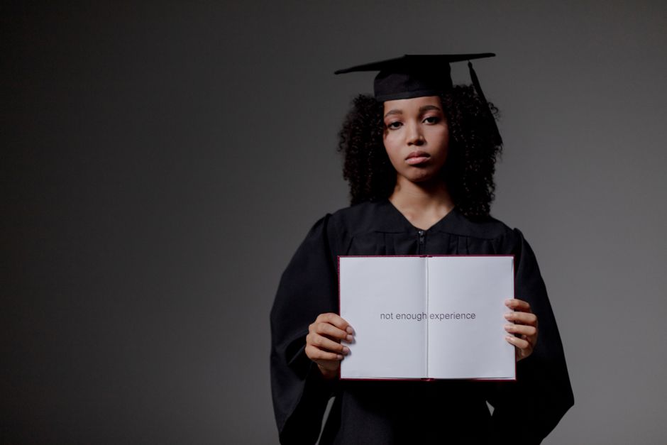 Giovani diplomati: un terzo si sente sovraistruito perché il lavoro chiede meno di quanto studiato