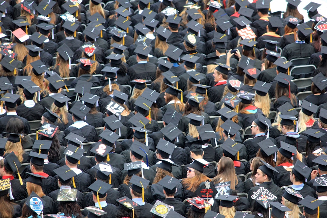 Neolaureati e lavoro: come la scuola può trasformare la delusione in opportunità