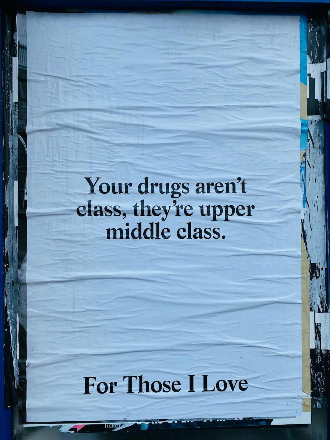 Stop ai social per i minori under 15: cosa cambia e cosa fare in classe