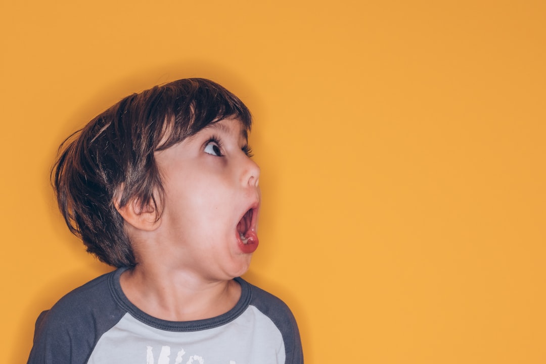 Educazione severa e sviluppo emotivo: come cambia la regolazione dello stress nei bambini di 3–4 anni