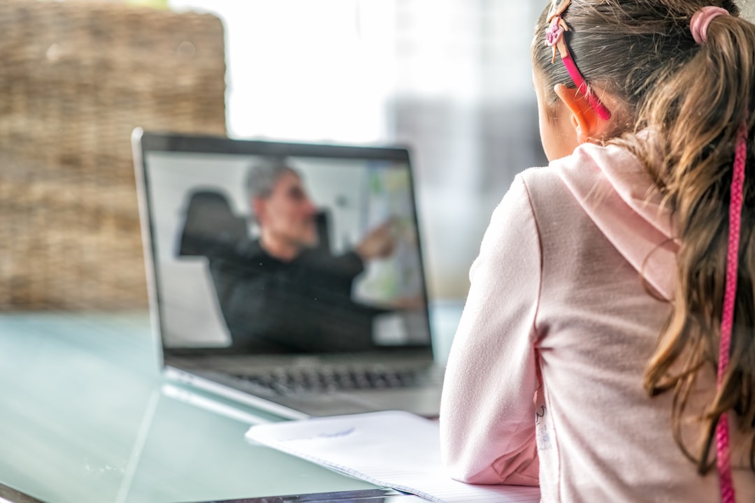 Collegi docenti online: le nuove regole per la validità delle delibere a distanza