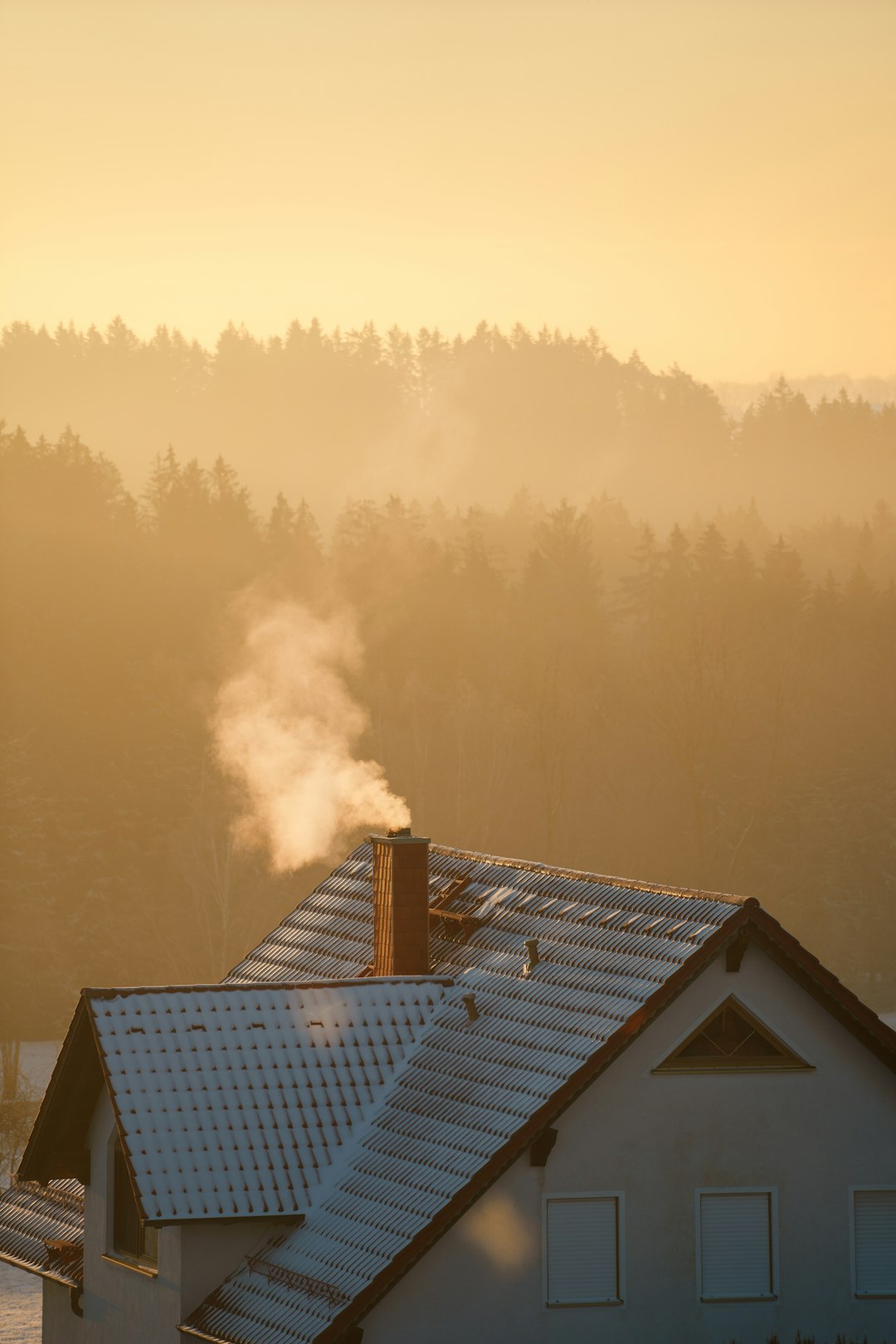Resilienza climatica e sicurezza termica: il Governo avvia il piano per eliminare le "aule da forno"