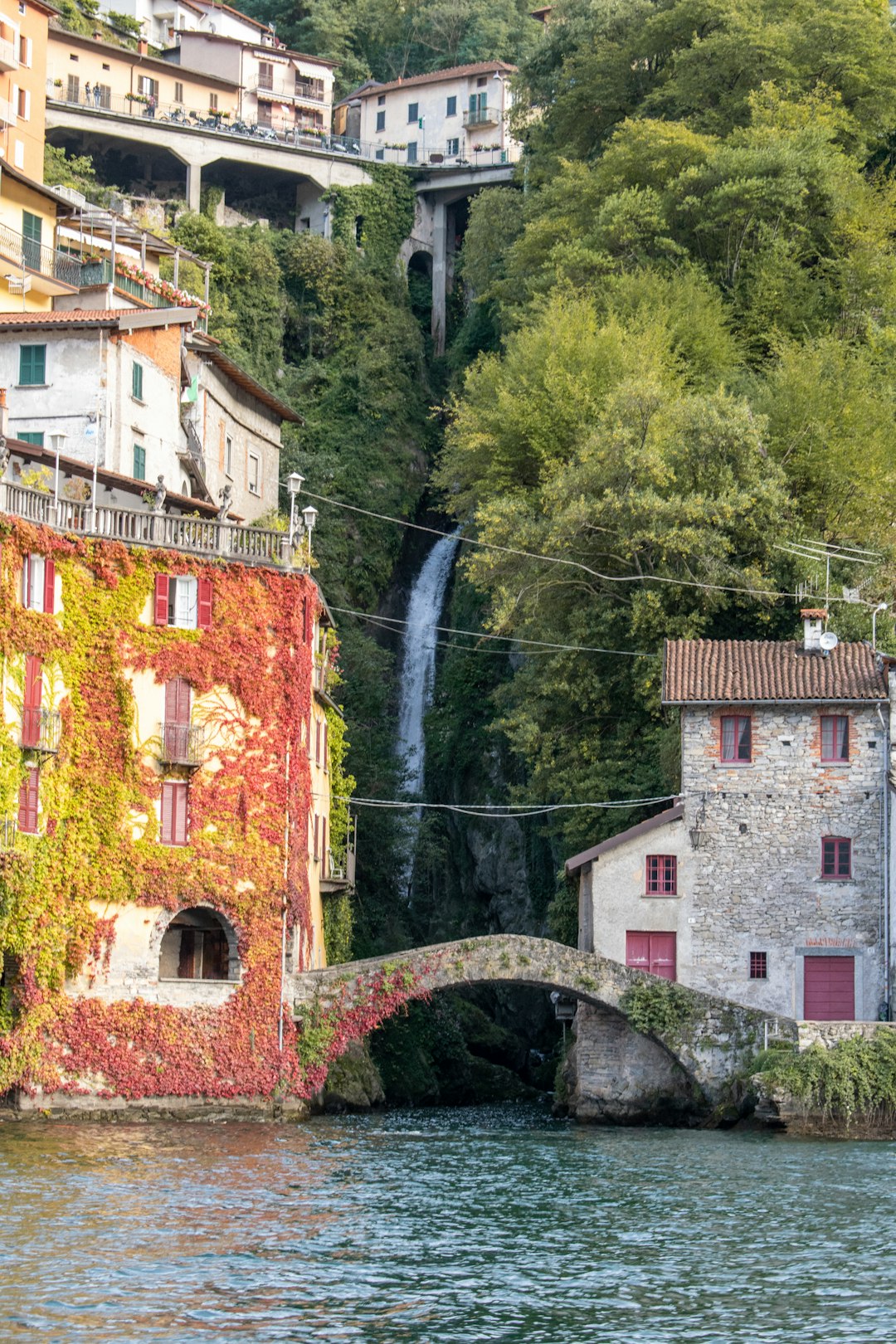 Ponti lunghi a Como e provincia: tre sospensioni aggiuntive nel calendario 2026-27