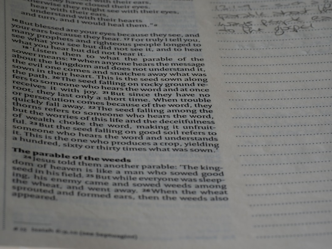 Il paradosso della PA: 6 ore su 10 sprecate a cercare dati, IA in corsa e burocrazia ferma al 1999