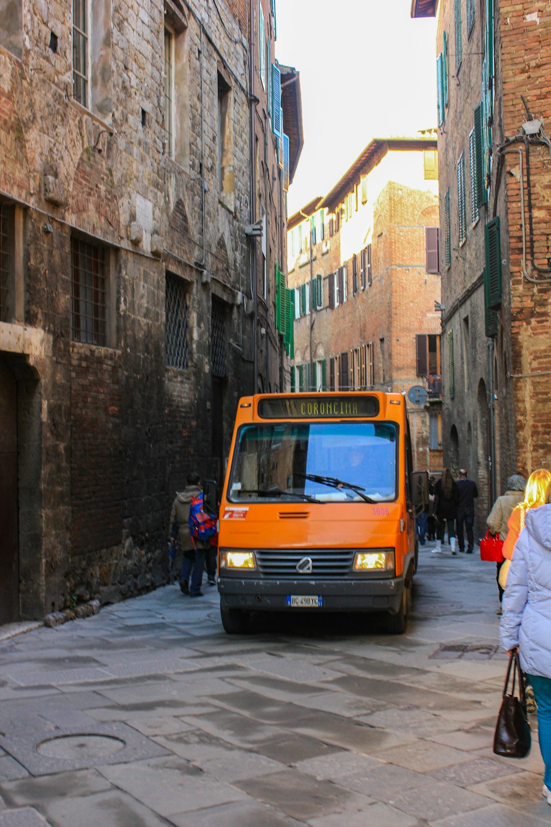 Trasporti Friuli Venezia Giulia 2026-2027: abbonamenti scolastici a metà prezzo e agevolazioni per le famiglie